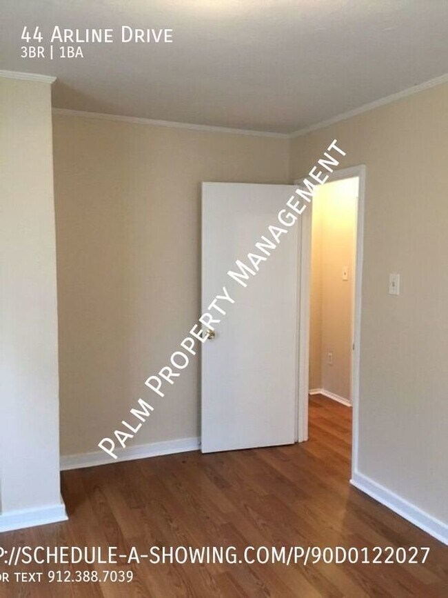 Photo - MOVE IN SPECIAL $100.00 OFF 1st MONTH's RE...