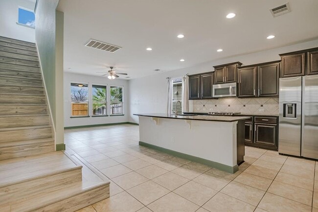 Building Photo - 10020 Wading Pool Path