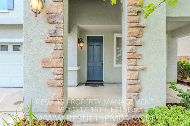 Photo - Lincoln Crossing 4 Bedroom 2.5 Bath - With... House