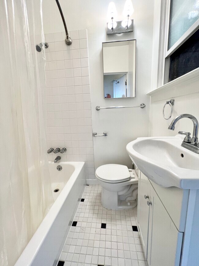 Photo - 711 Leavenworth St Unit 36