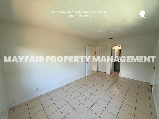 Photo - 1140 NE 25th Ave Unit 4