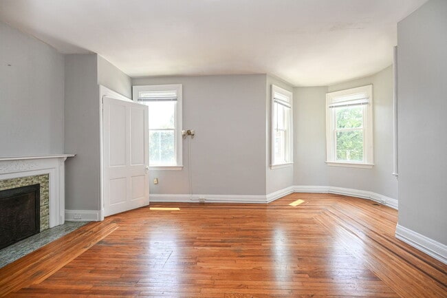 Photo - 2431 Ohio Ave Unidad 4