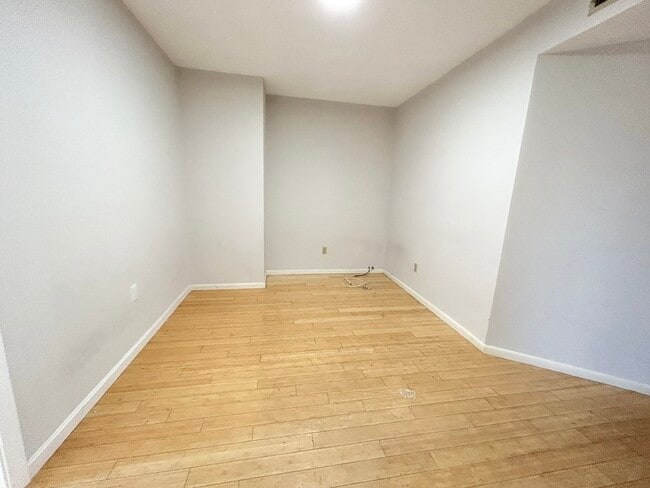 Photo - 1578 Tremont St Unidad 4