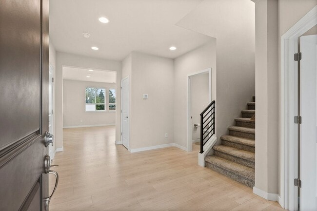 Photo - 2022 Built 3 Bed 2 Bath Home for Rent in Spanaway!