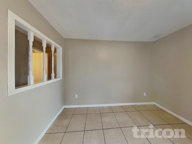 Photo - 1115 Oakhill St