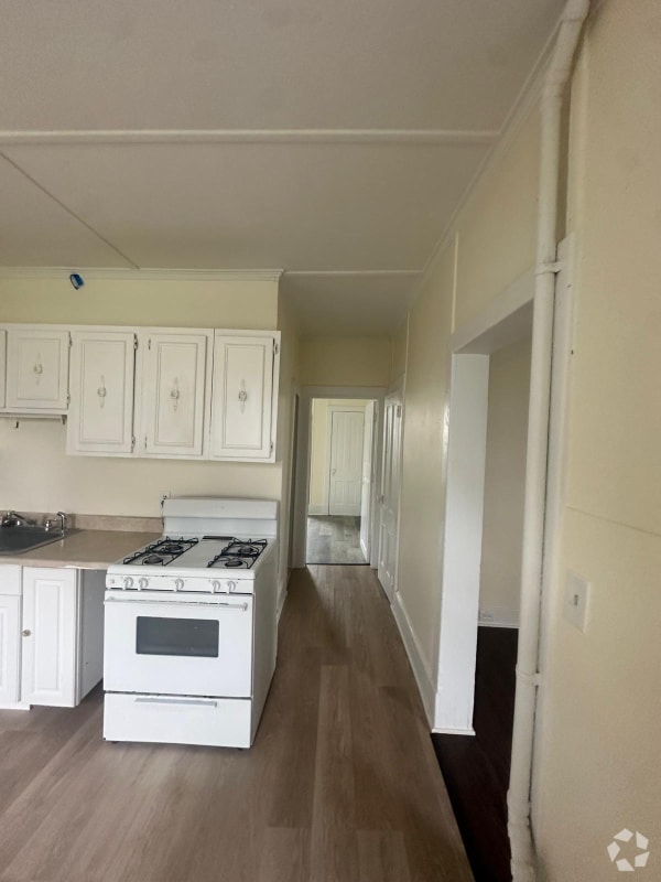 Building Photo - 5 Pennsylvania Ave Rental