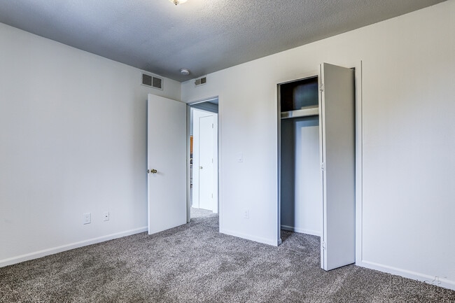 Photo - GolfView Apartments By The Bay