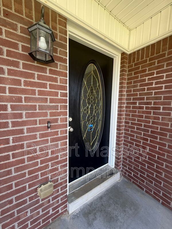 Photo - 762 John Austin Ln