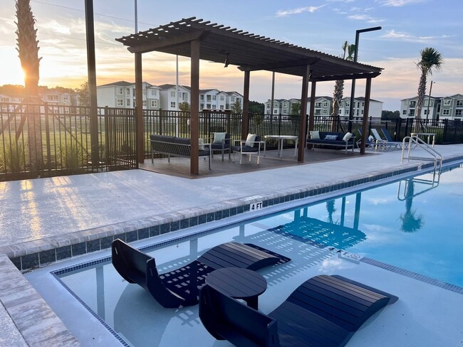 Tanning Shelf and Covered Pergola