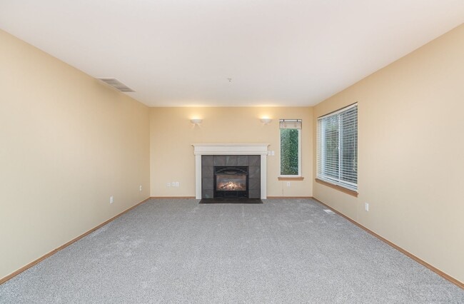 Photo - 4311 NE 9th Pl