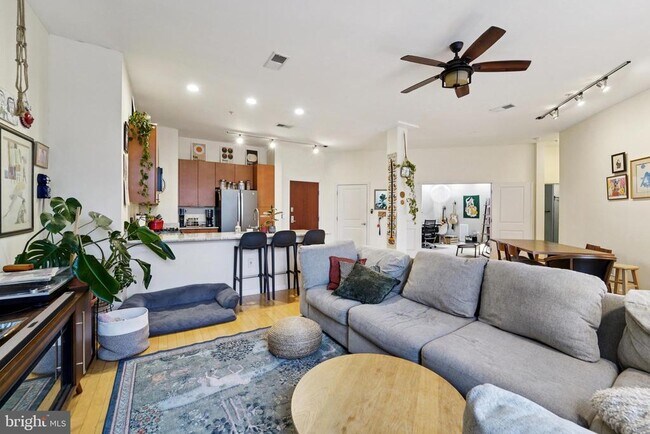 Photo - 1209 N Charles St Unit 312