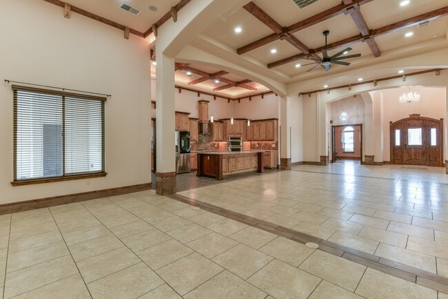 8024 Canoncito Dr