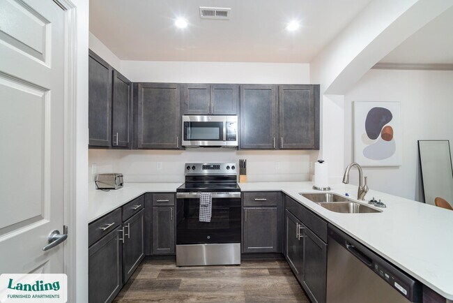 Photo - 3031 Eden Ave Unidad A341