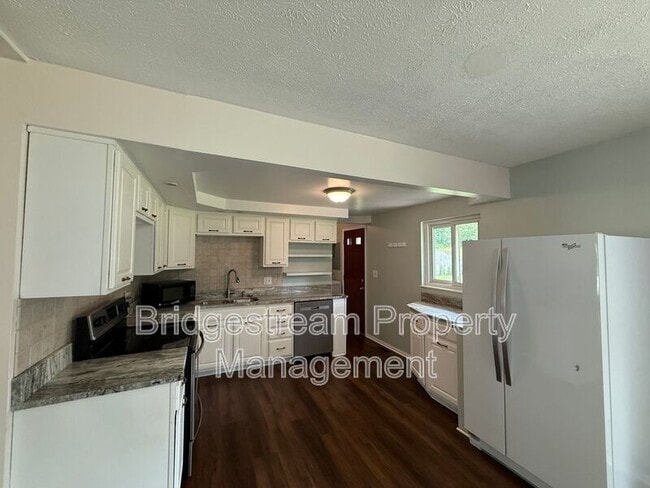 Photo - 4208 Bellemeade Dr