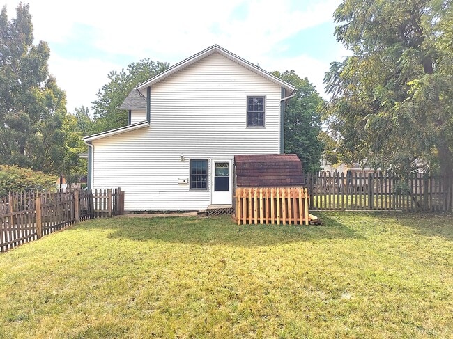 Photo - 801 N Randolph St Unit apartment B