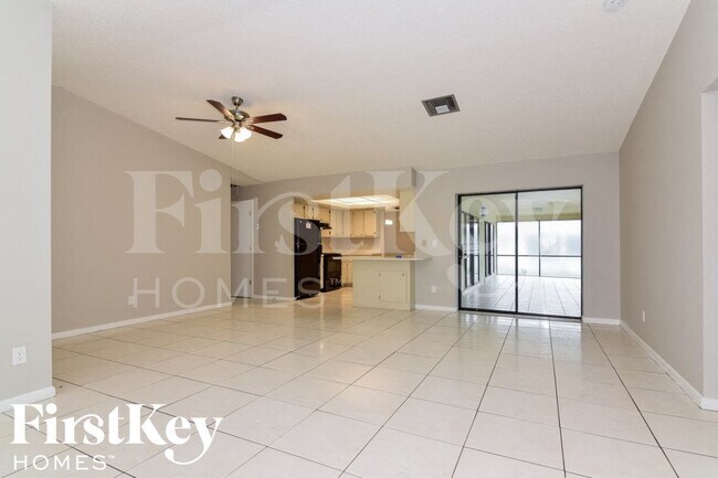 Photo - 620 SE 29th St