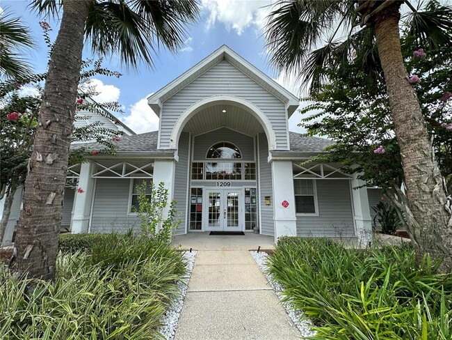 1218 Bermuda Lakes Ln Unit 203
