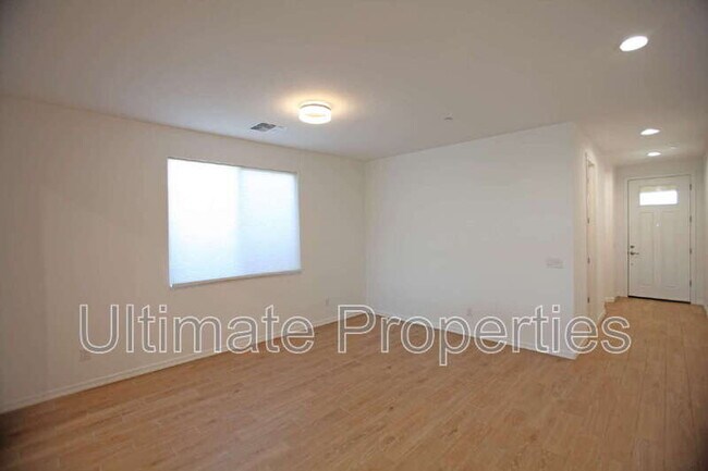 Photo - 13589 W Shifting Sands Dr
