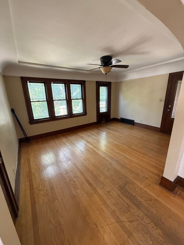 Photo - 2512 N 61st St Unit Upper