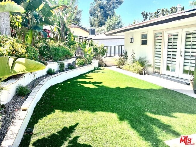 Building Photo - 4340 Sepulveda Blvd Rental