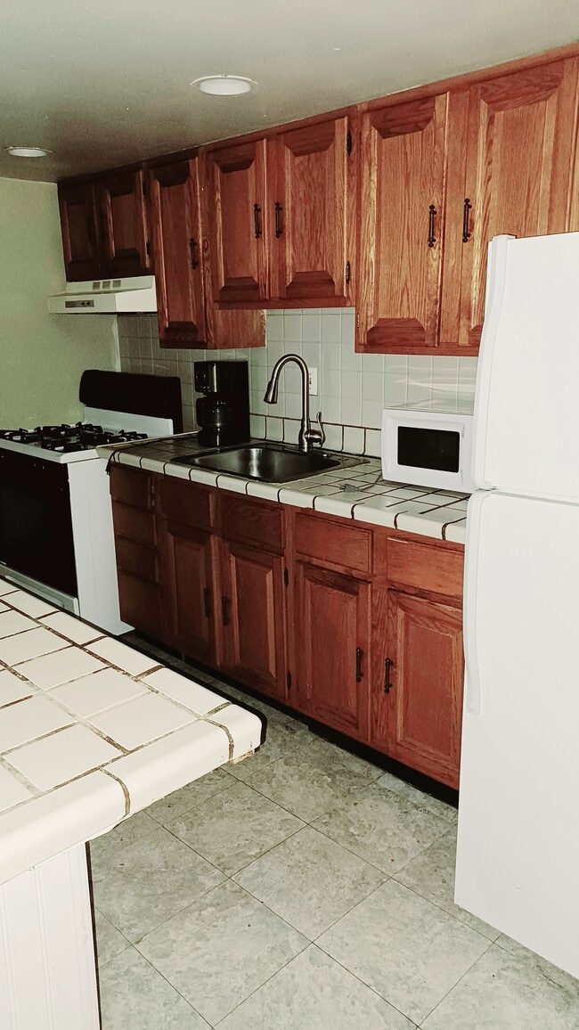 Photo - 120 Watkins Ave