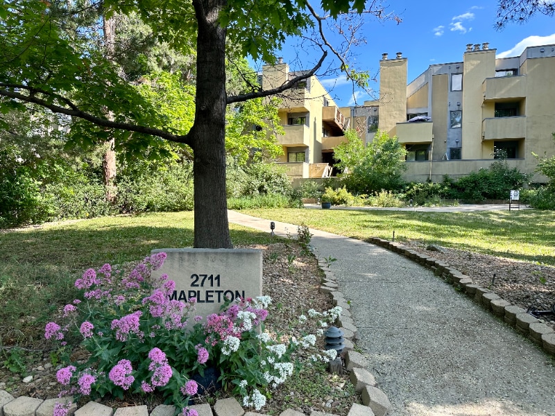 Photo - 2711 Mapleton Ave