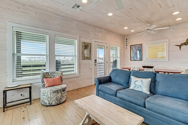 Photo - 2727 Eleventh Street-SI ID1023271P Unit SI ID1023271P