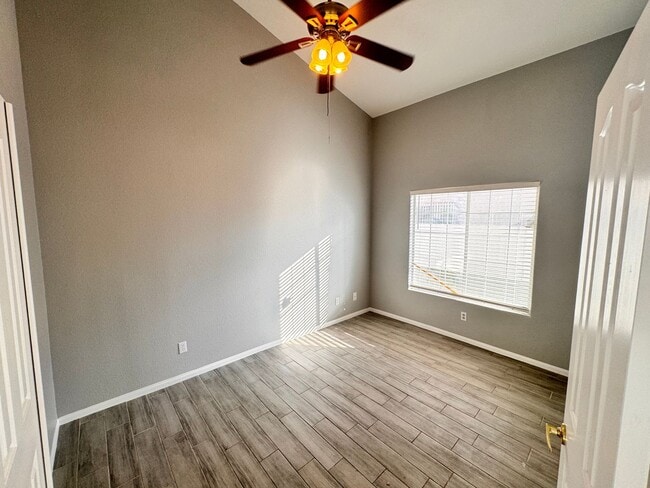 Photo - 2 Bed + Den Single Story Home in Painted Desert