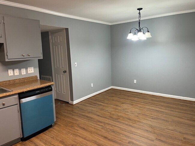 Photo - 609 Cahaba Manor Ln