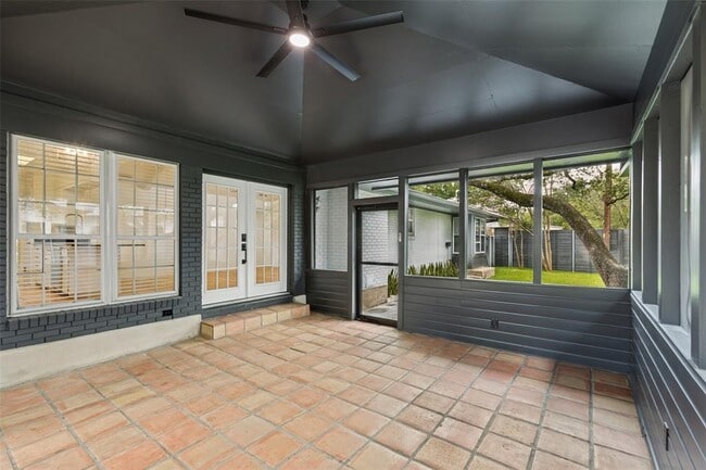 Photo - 1700 Barton Hills Dr