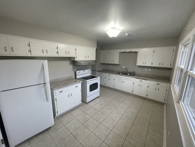 Photo - 3234 S 77th St Apartamentos Unidad Upper