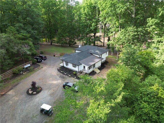 Building Photo - 6290 Cascade Palmetto Hwy