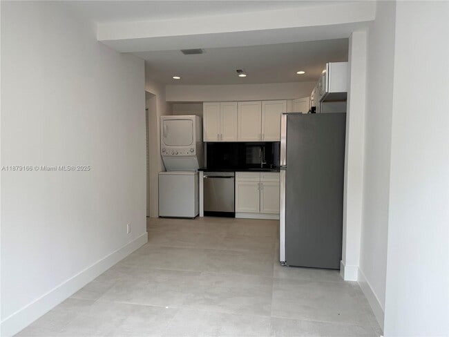 Photo - 1256 NE 110th Terrace Unidad 2