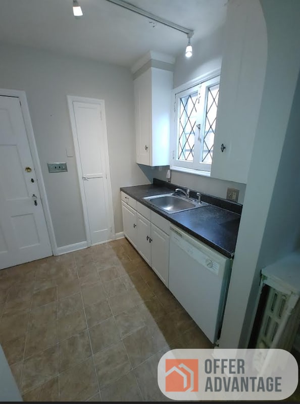 Photo - 3601 Glencairn Rd