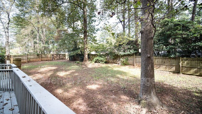 Photo - 2820 Meadowlark Trail NW