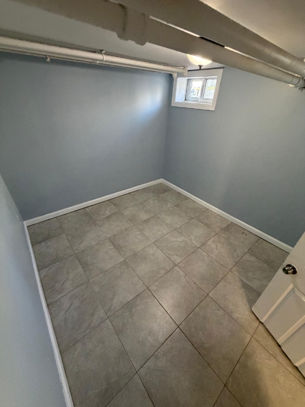 Building Photo - 281 Hunterdon St Unit basement