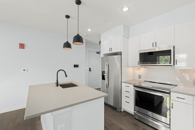 Photo - 54 Auburn St Unit 400