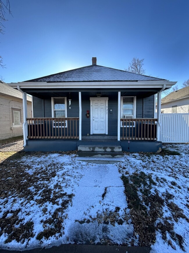 Building Photo - 121 Riverside Ave Rental