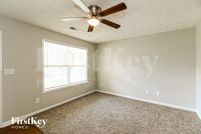 Photo - 6108 Ruth St SW