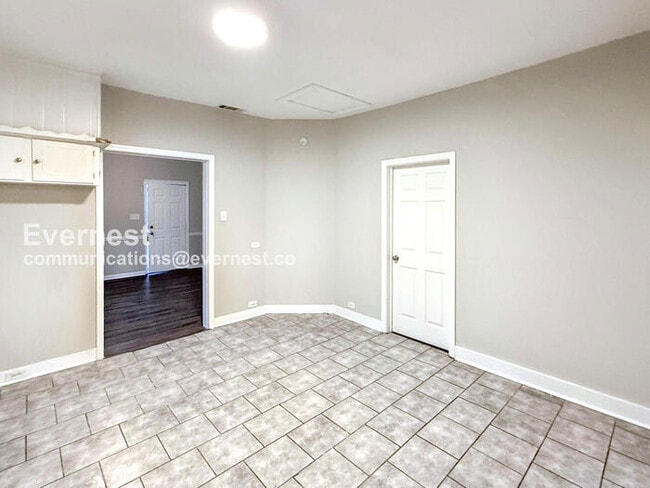 Photo - 115 Front St