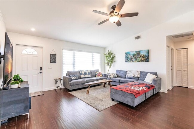 Photo - 156 Danforth Dr