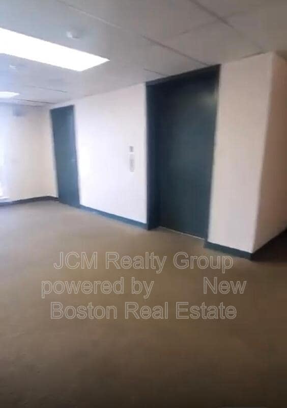 Building Photo - 80 Sagamore St Unit 305 / Elevator