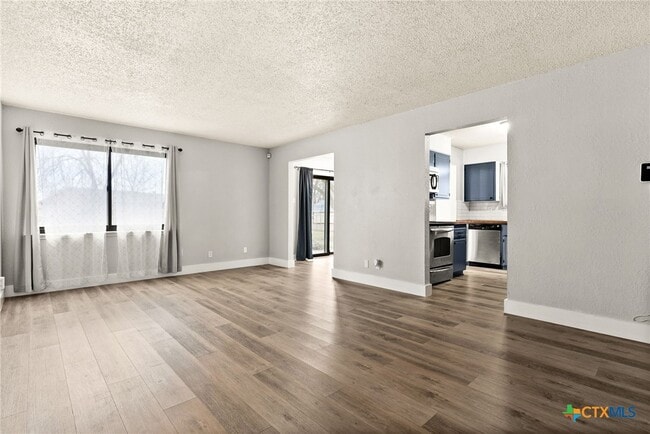 Photo - 2606 Lake Rd