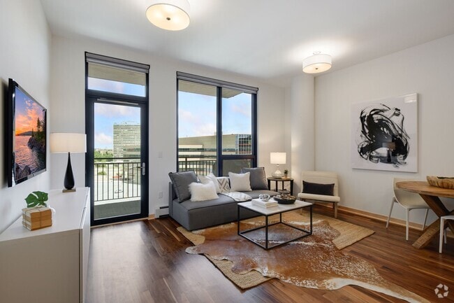 Building Photo - 1240 S 2nd St Unit 719 Rental