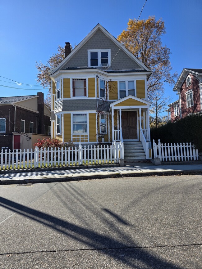 Building Photo - 16 Tilley St Unit 2