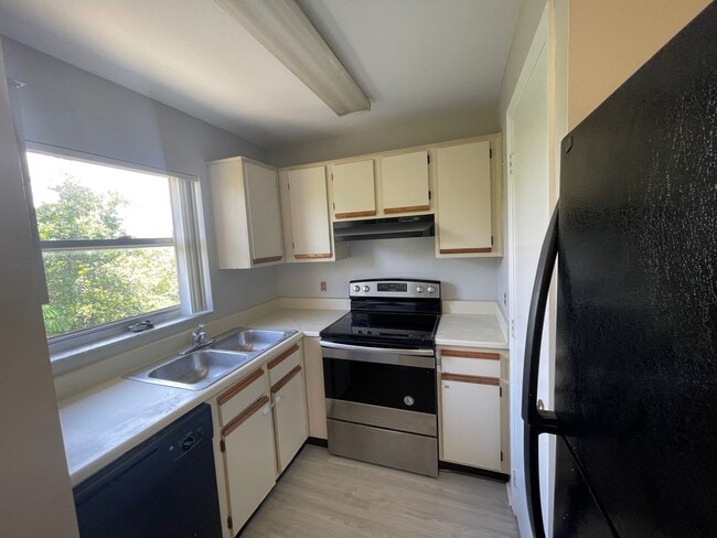 Building Photo - 2 bedroom 2 bathroom in Summer Place, Merritt Island