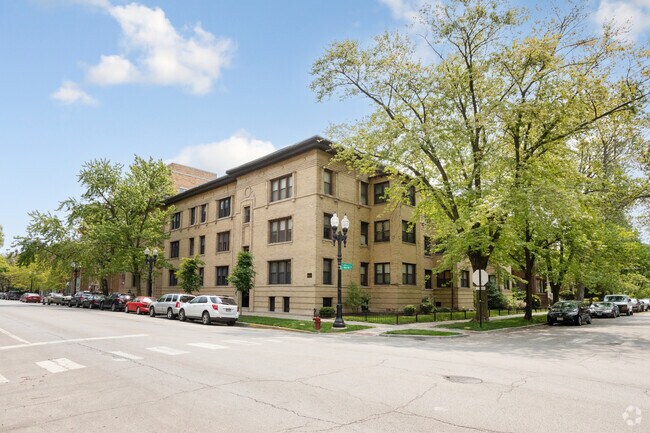 Building Photo - 1243 W Morse Ave Unit 1 Rental