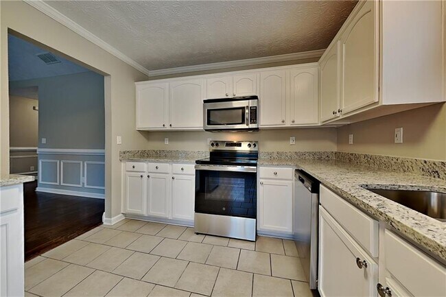 1298 Sierra Ridge Pl SE