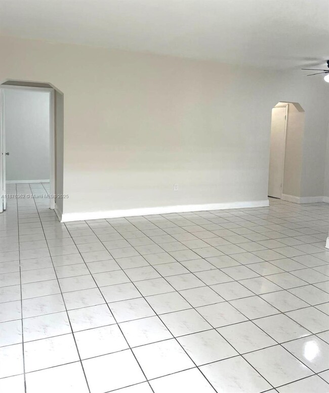 Photo - 7510 Carlyle Ave Unit 3
