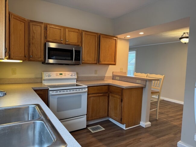 Kitchen - 1115 Emmet St